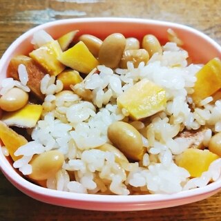 大豆と薩摩芋の炊き込みご飯